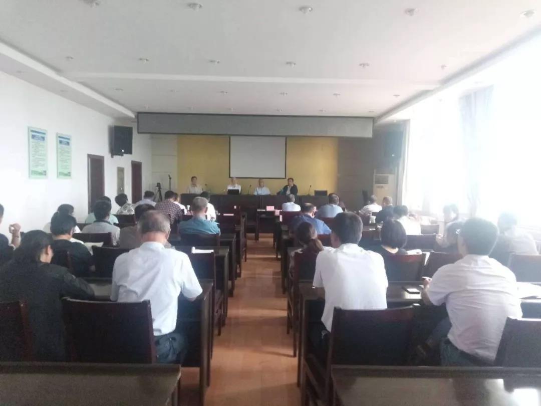 临沂市民健康大讲堂走进沂南县公路局