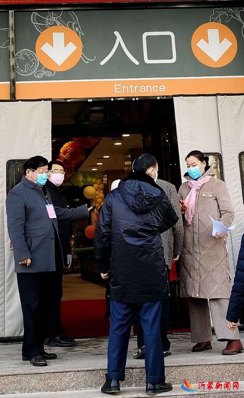 【红领书记王振国手记】  做实初心践行者； 当好超市把关人。