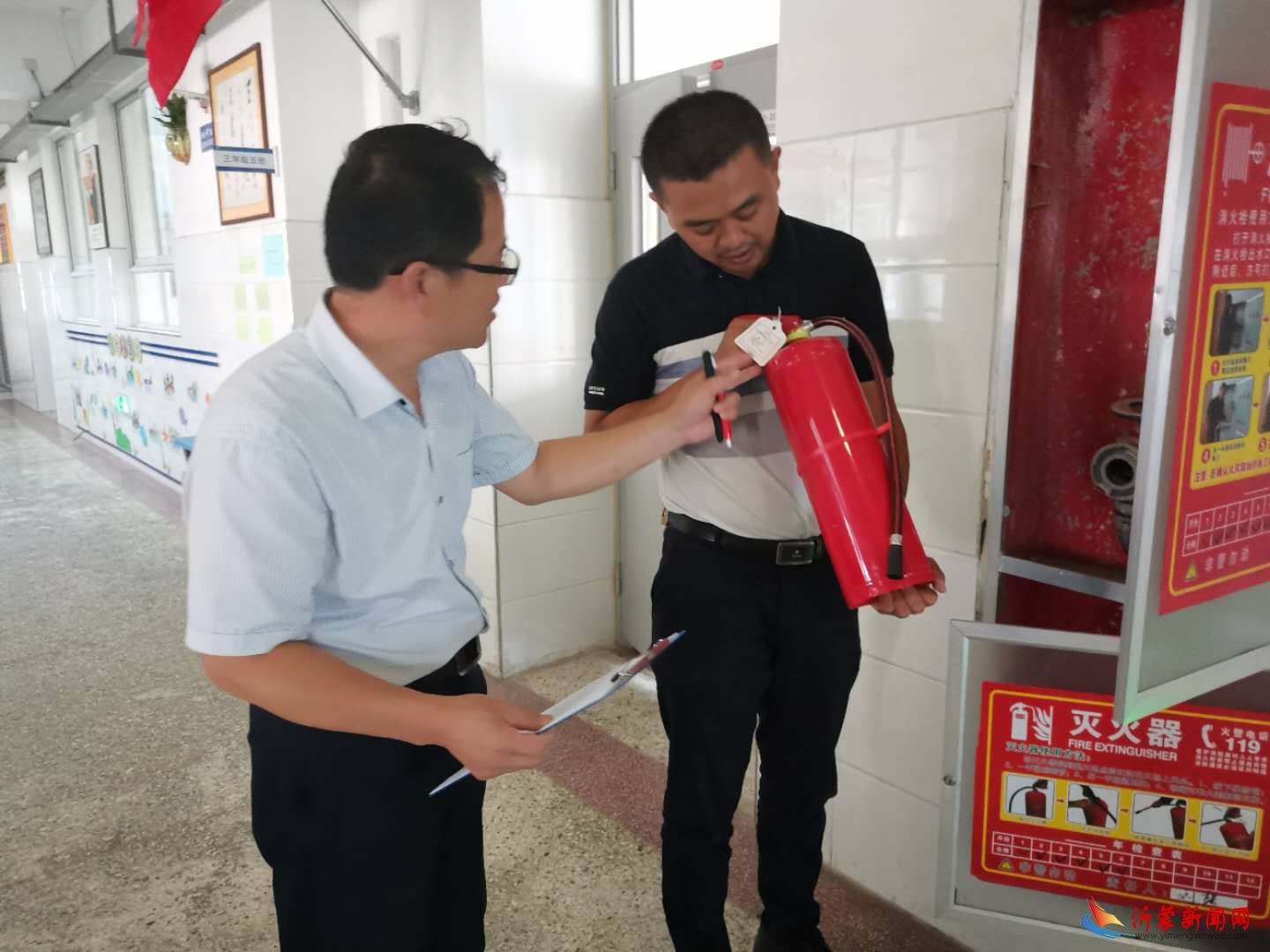 及时消除安全隐患,确保暑期校园安全 ——新桥小学开展暑假前校园安全隐患排查活动