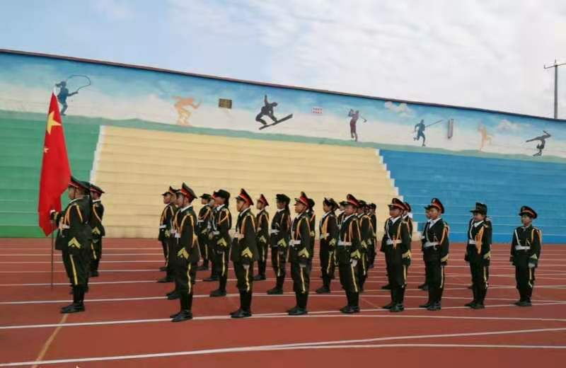 费县探沂小学举办首届体育节活动