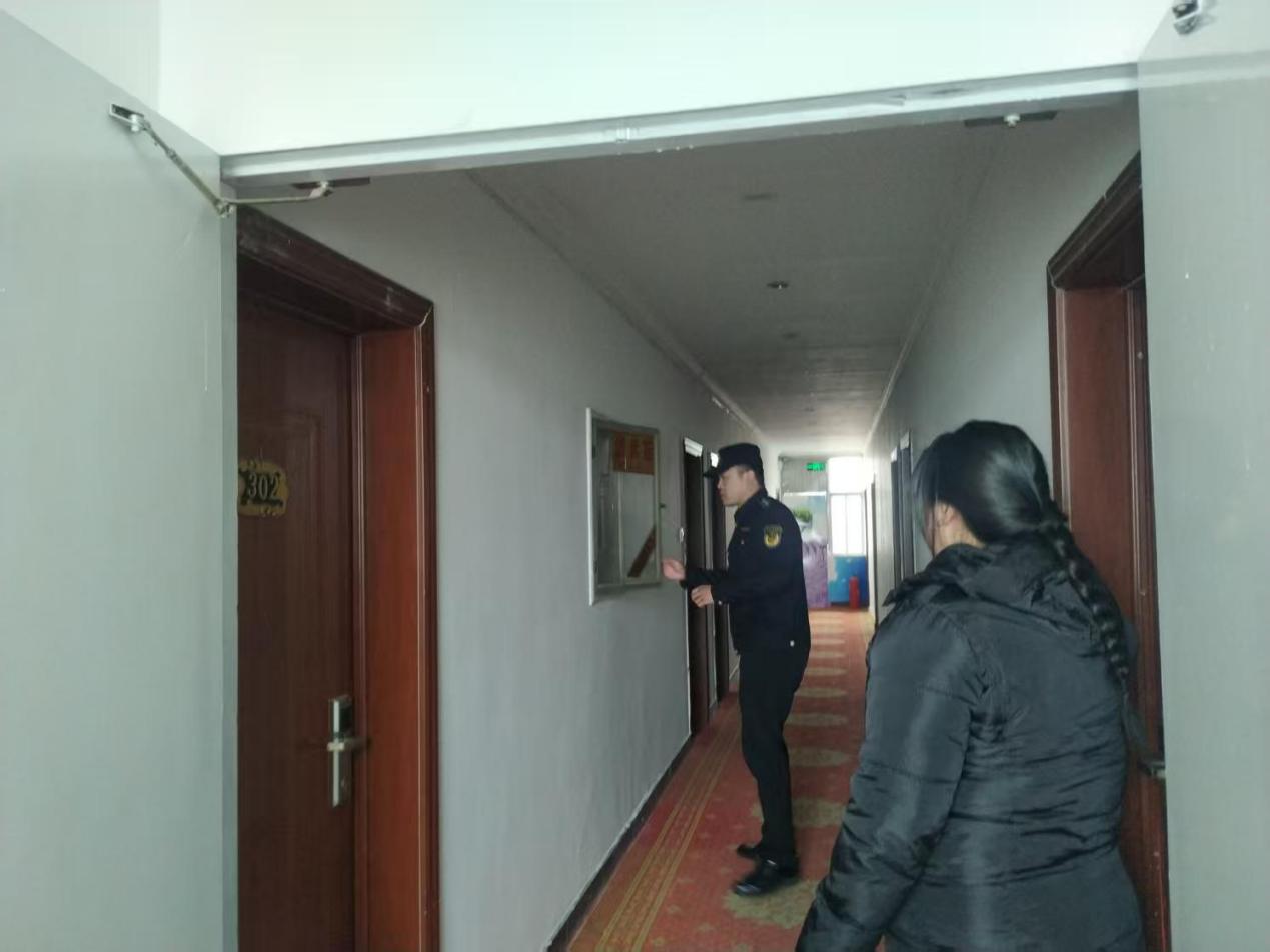 张王庄社区深入辖区仓储场所开展消防安全专项检查