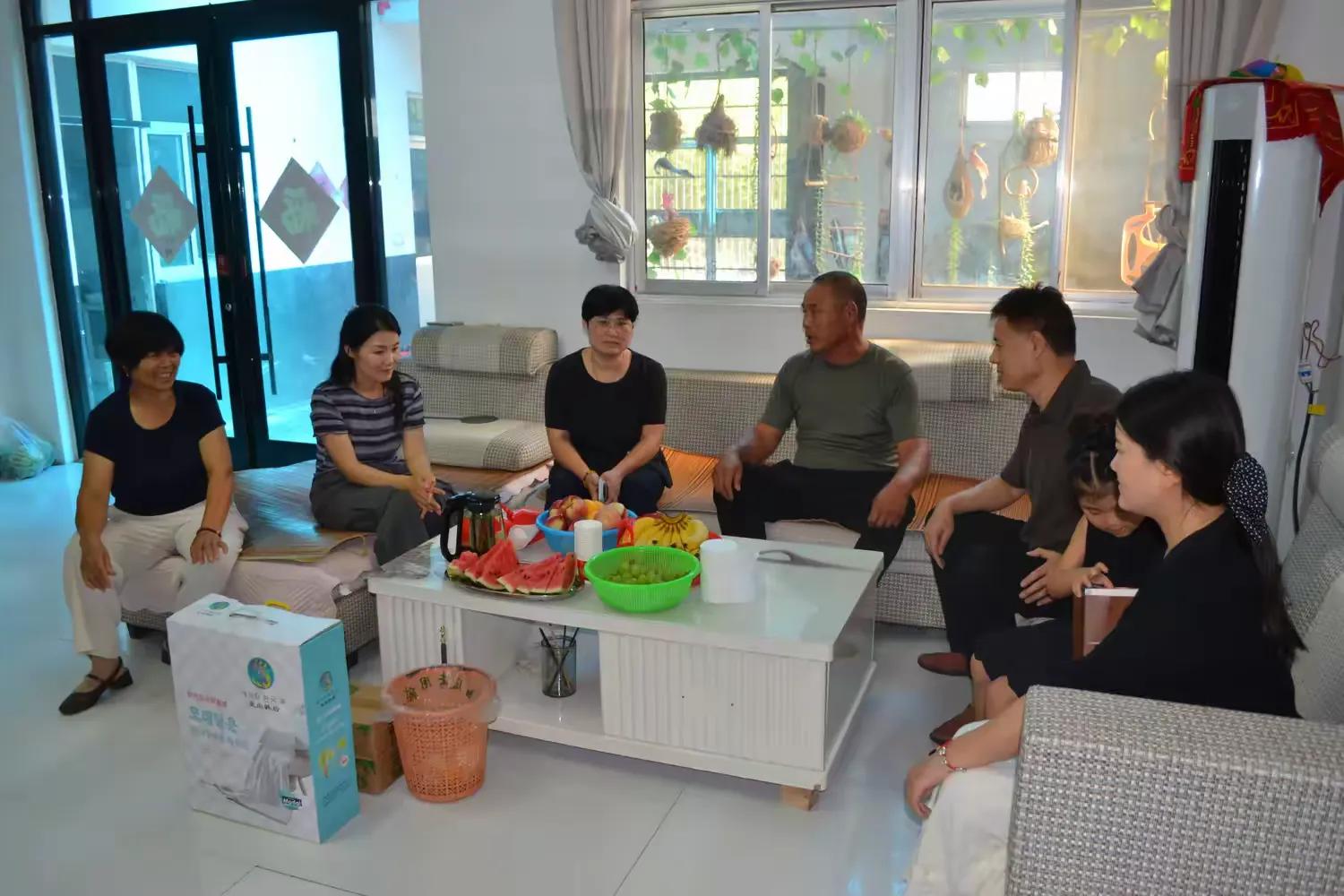 临沂市爱国拥军促进会拥军志愿服务团郯城服务站开展慰问现役军属活动
