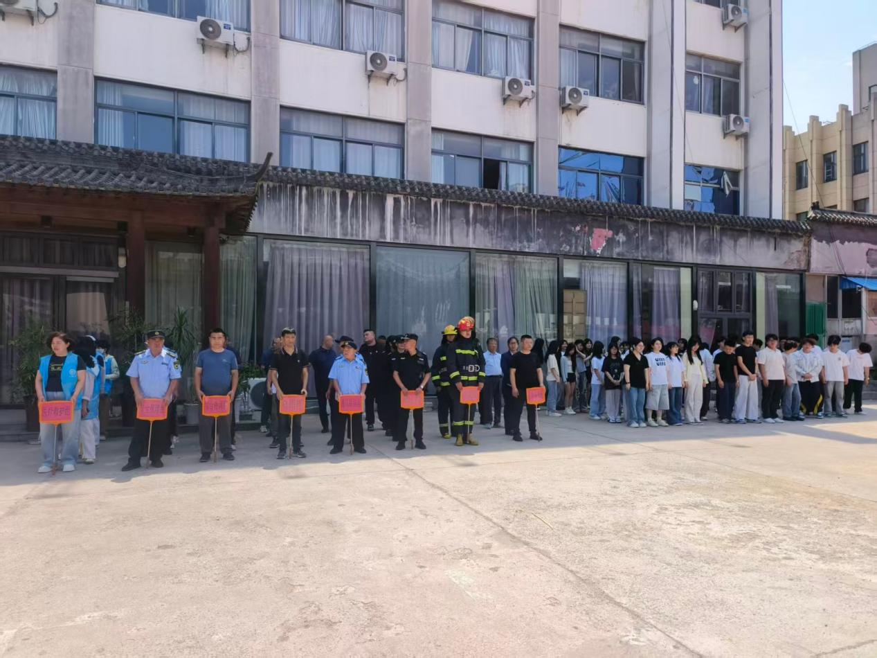 后十社区开展消防应急疏散演练暨安全培训活动